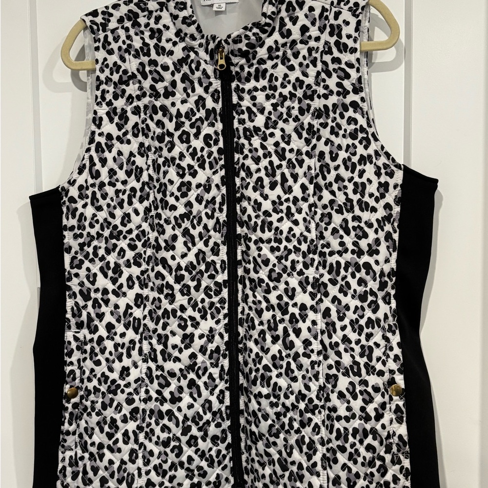 Vest light weight Black and white leopard print - Picture 2 of 6